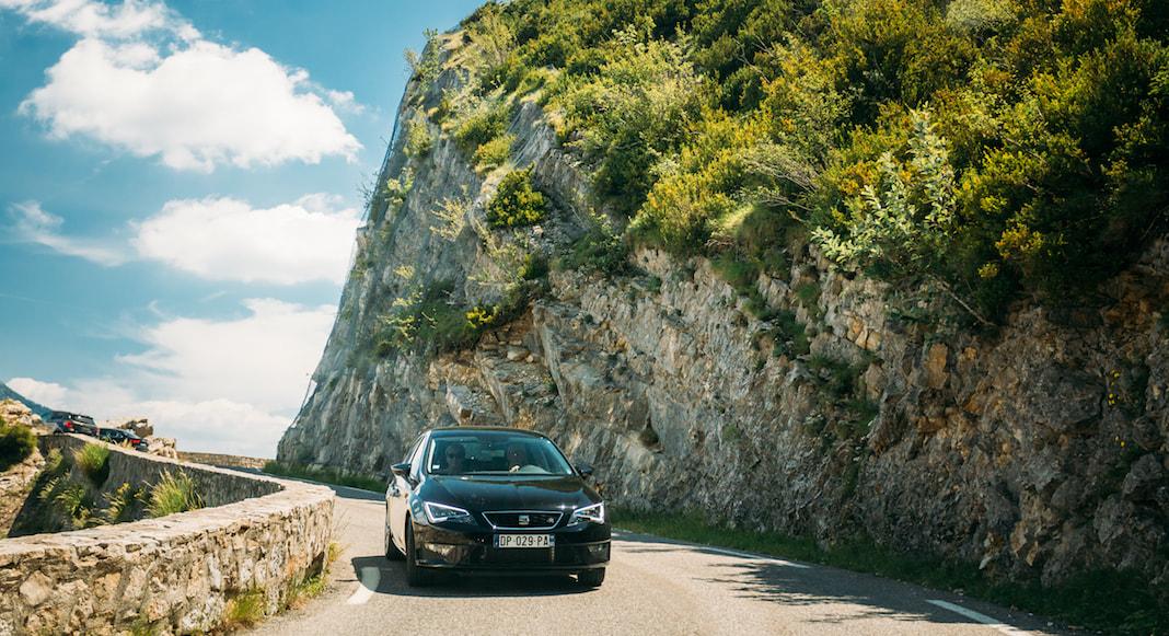 Book your ideal ride for a seamless journey through Georgia.