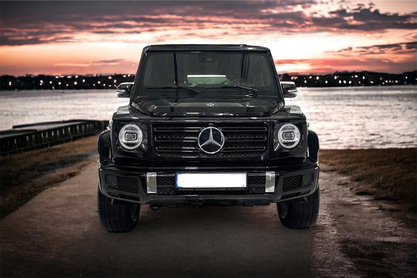 Book your ideal ride for a seamless journey through Georgia.